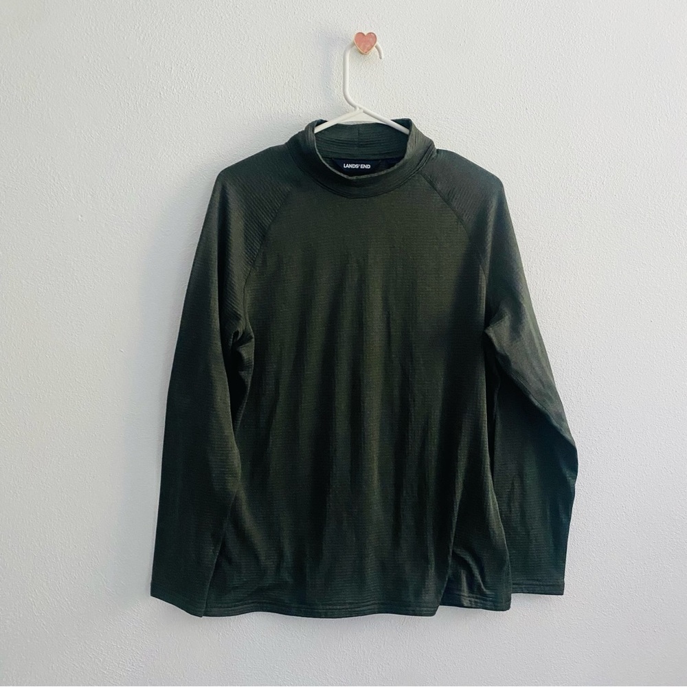 Lands End green medium weight shirt